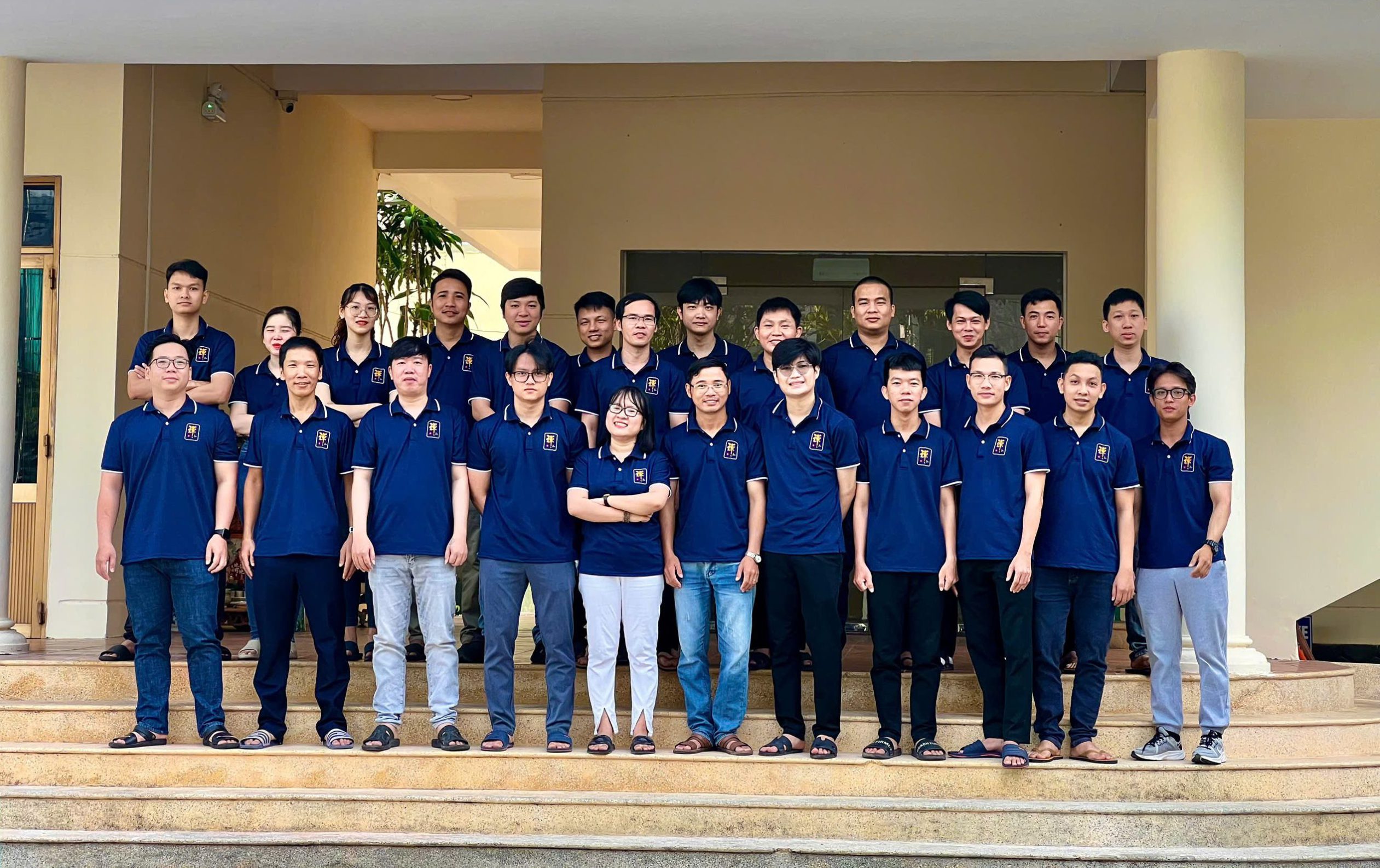 883 – ZN – 838 有限会社